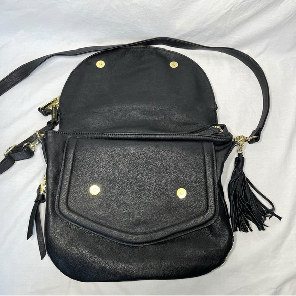 Steve Madden Crossbody Bag - Picture 3 of 9
